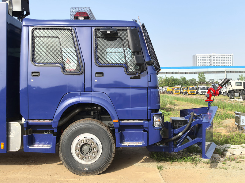 HOWO 400HP explosion-proof vehicle