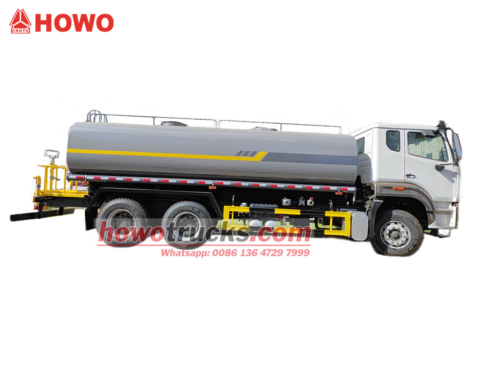 HOWO 6X4 towable water bowser with sprinkler HOWO 6X4 towable water bowser with sprinkler
