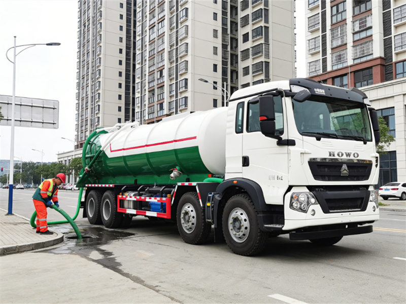 Howo vacuum tanker truck