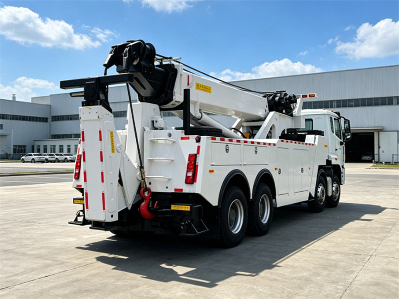 SINOTRUK HOWO 8×4 recovery trucks for export SINOTRUK HOWO 8×4 recovery trucks for export